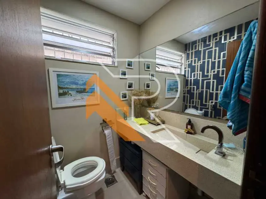 Foto 5 de Casa com 6 quartos à venda, 450m2 em Niteroi - RJ
