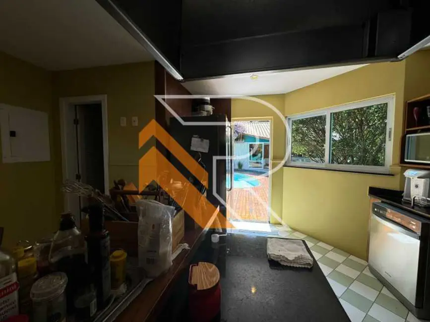 Foto 9 de Casa de Condomínio com 3 quartos à venda, 310m2 em Niteroi - RJ