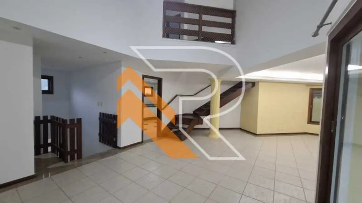 Foto 8 de Casa de Condomínio com 4 quartos à venda, 375m2 em Niteroi - RJ