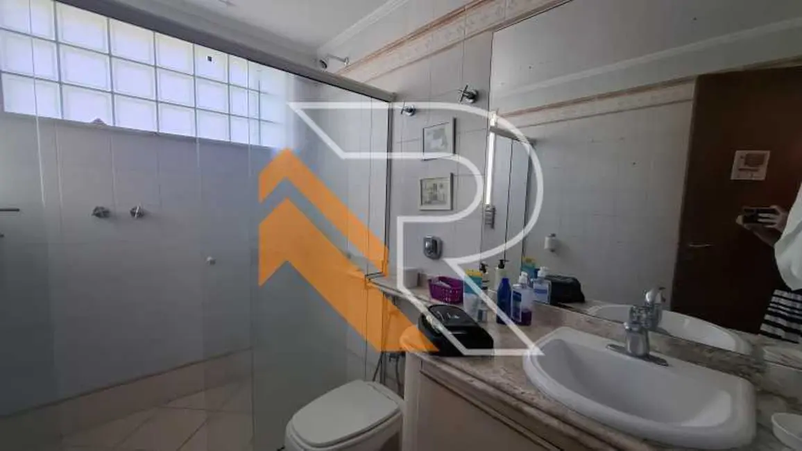 Foto 9 de Casa de Condomínio com 3 quartos à venda, 259m2 em Niteroi - RJ