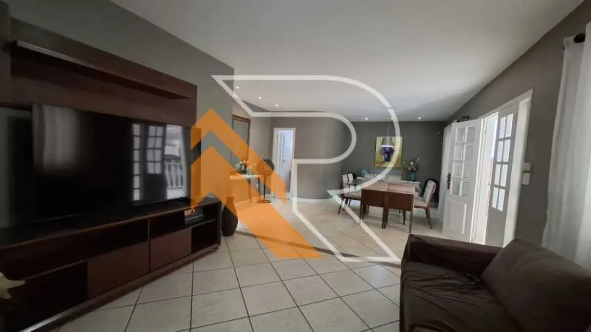 Casa com 5 quartos à venda, 206m2 em Niteroi - RJ - imagem 5 Foto 5 de Casa com 5 quartos à venda, 206m2 em Niteroi - RJ