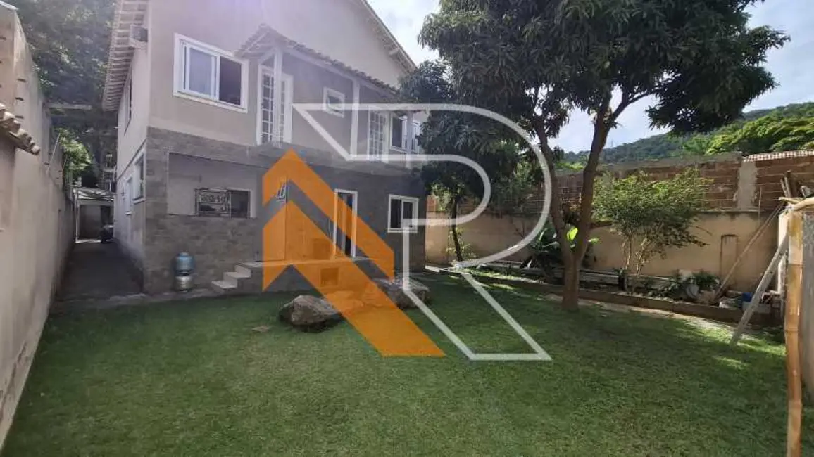Casa com 5 quartos à venda, 206m2 em Niteroi - RJ - imagem 1 Foto 1 de Casa com 5 quartos à venda, 206m2 em Niteroi - RJ