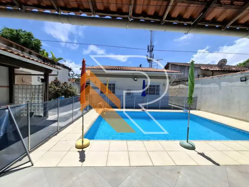 Casa com 3 quartos à venda, 132m2 em Niteroi - RJ - imagem 2 Foto 2 de Casa com 3 quartos à venda, 132m2 em Niteroi - RJ