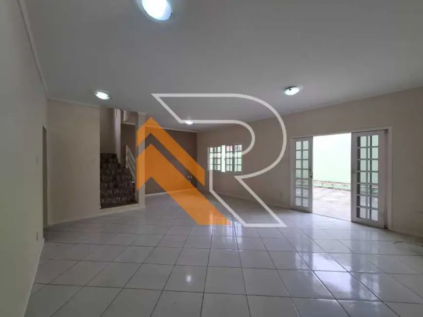 Foto 3 de Casa de Condomínio com 3 quartos à venda, 288m2 em Niteroi - RJ