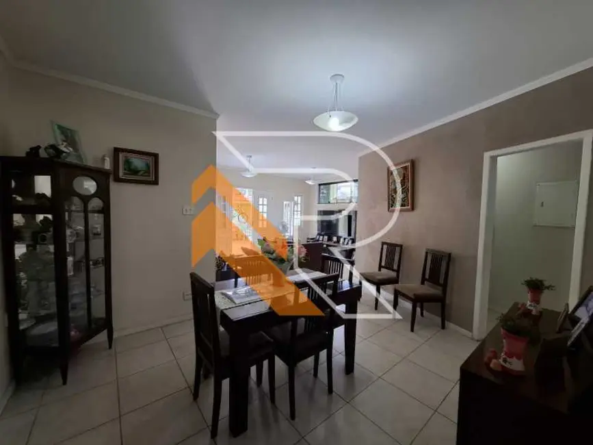 Foto 3 de Casa de Condomínio com 3 quartos à venda, 304m2 em Niteroi - RJ