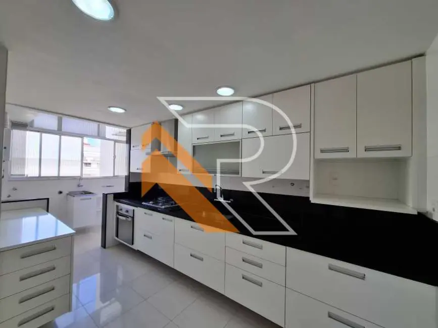 Apartamento com 3 quartos à venda, 130m2 em Niteroi - RJ - imagem 2 Foto 2 de Apartamento com 3 quartos à venda, 130m2 em Niteroi - RJ