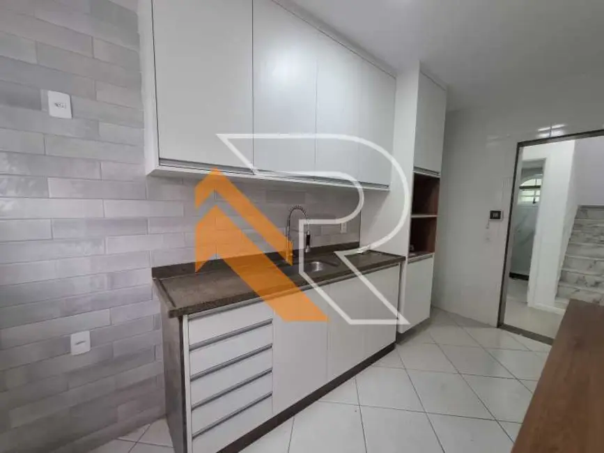 Foto 8 de Casa de Condomínio com 4 quartos à venda, 155m2 em Niteroi - RJ