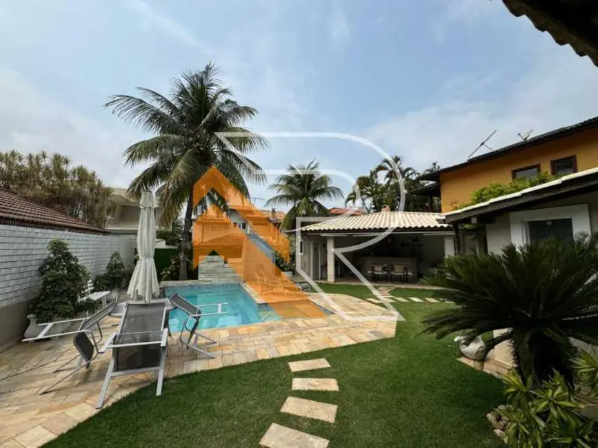 Foto 2 de Casa de Condomínio com 4 quartos à venda, 600m2 em Niteroi - RJ