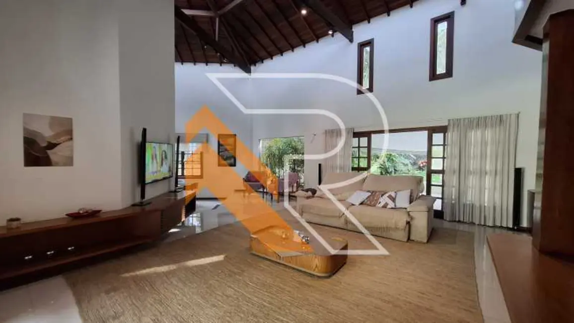Casa de Condomínio com 4 quartos à venda e para alugar, 295m2 em Niteroi - RJ - imagem 2 Foto 2 de Casa de Condomínio com 4 quartos à venda e para alugar, 295m2 em Niteroi - RJ