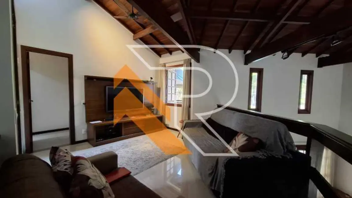 Casa de Condomínio com 4 quartos à venda e para alugar, 295m2 em Niteroi - RJ - imagem 9 Foto 9 de Casa de Condomínio com 4 quartos à venda e para alugar, 295m2 em Niteroi - RJ