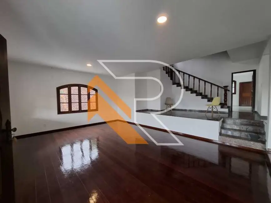 Foto 4 de Casa de Condomínio com 5 quartos à venda, 390m2 em Niteroi - RJ