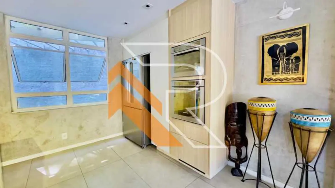 Foto 7 de Casa de Condomínio com 4 quartos à venda, 255m2 em Niteroi - RJ