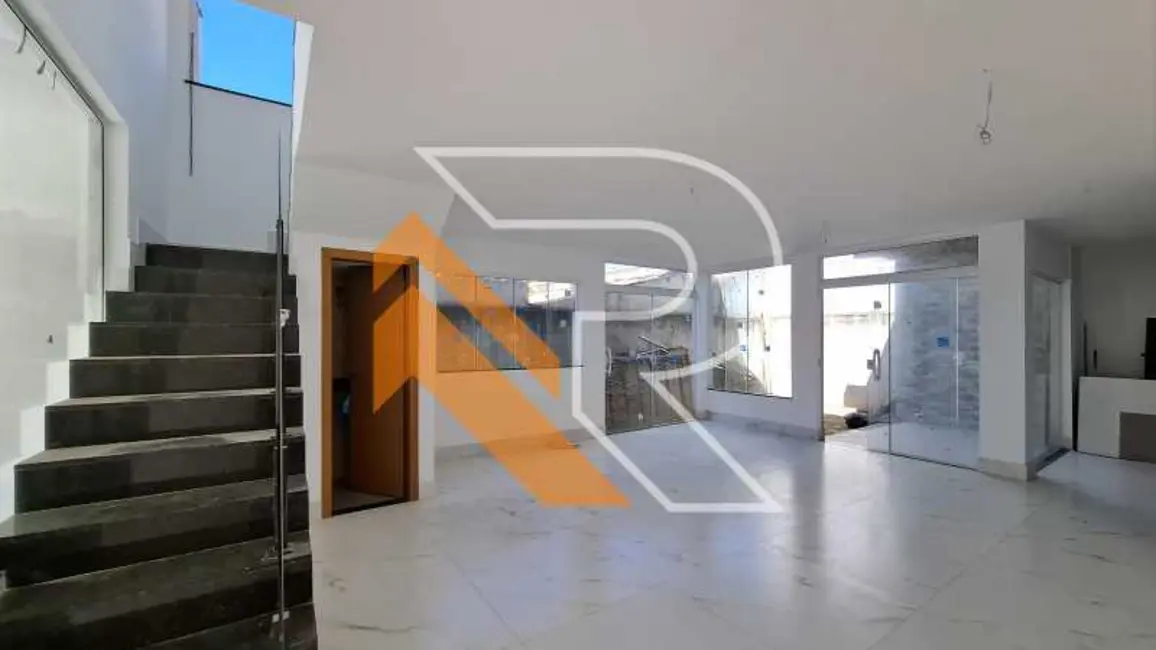 Foto 2 de Casa de Condomínio com 4 quartos à venda, 190m2 em Niteroi - RJ