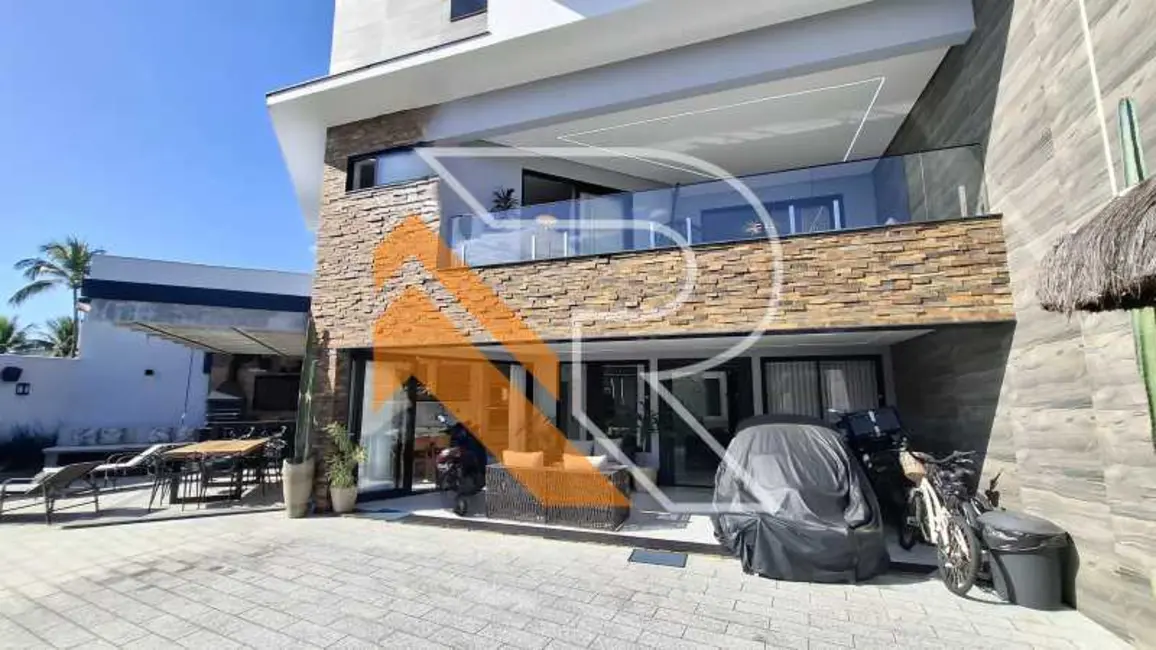 Foto 2 de Casa com 3 quartos à venda, 209m2 em Niteroi - RJ