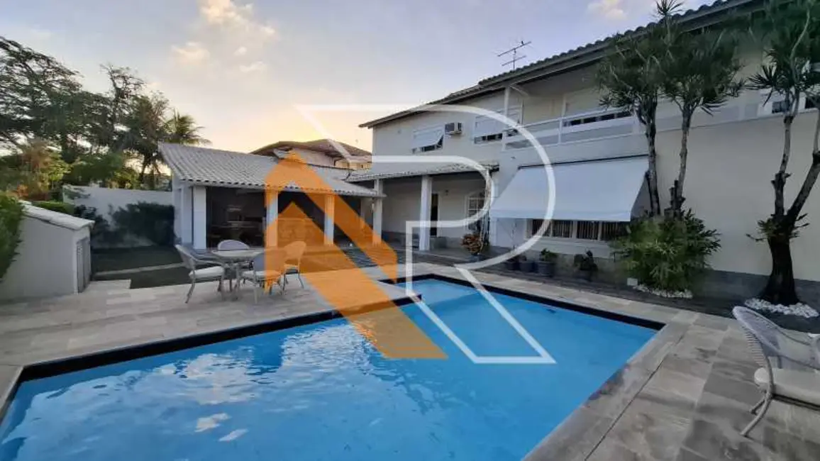 Foto 1 de Casa de Condomínio com 6 quartos à venda, 360m2 em Niteroi - RJ