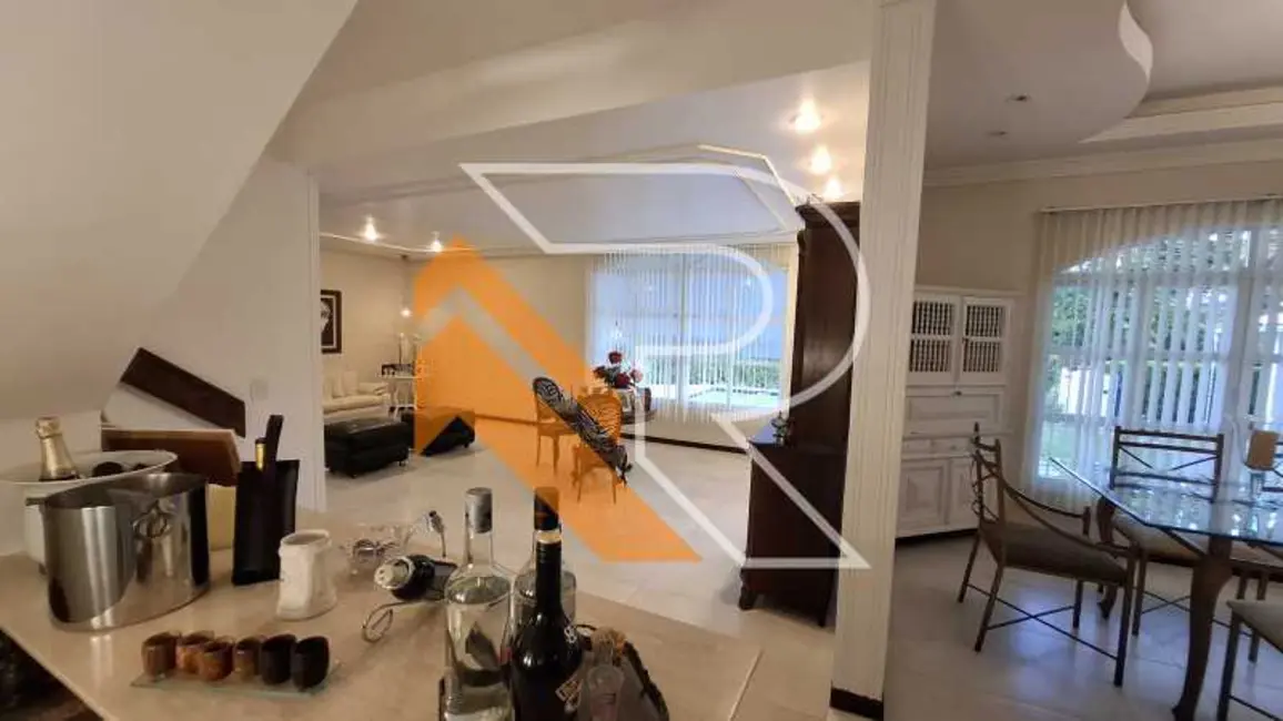 Foto 7 de Casa de Condomínio com 6 quartos à venda, 360m2 em Niteroi - RJ