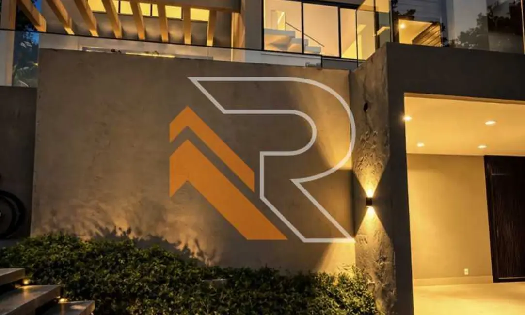 Foto 1 de Casa de Condomínio com 4 quartos à venda, 300m2 em Niteroi - RJ