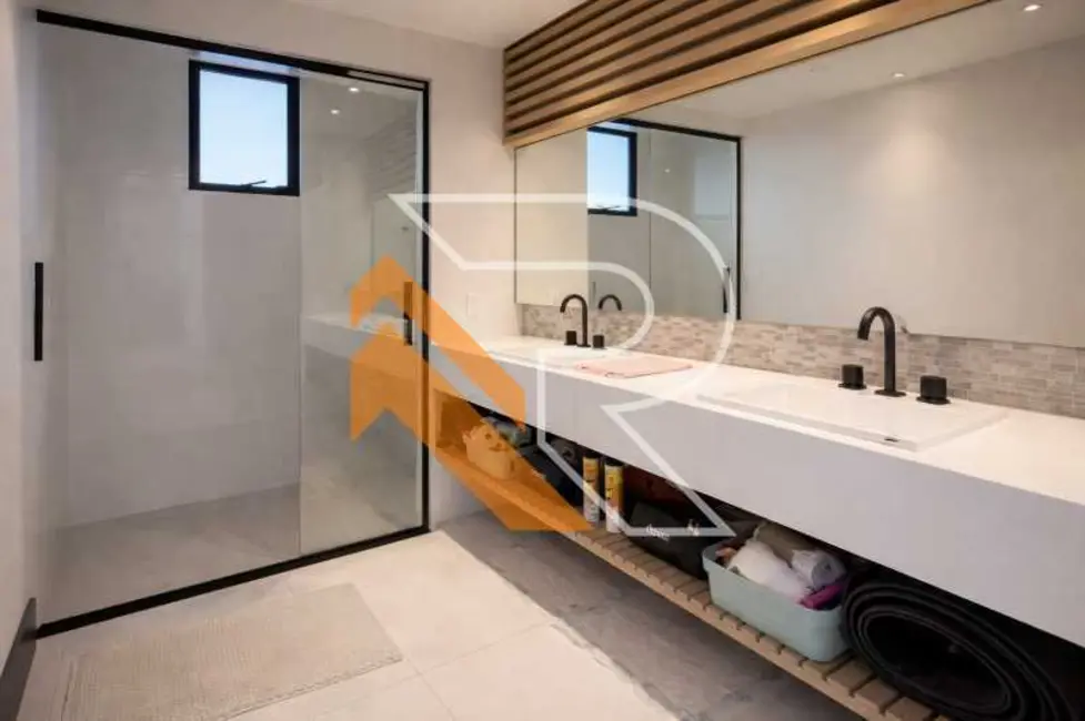 Foto 7 de Casa de Condomínio com 4 quartos à venda, 300m2 em Niteroi - RJ