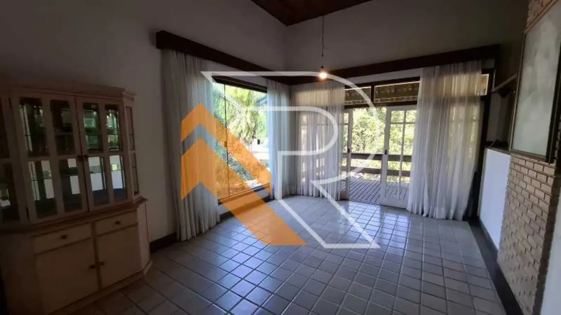 Foto 4 de Casa de Condomínio com 3 quartos à venda, 375m2 em Niteroi - RJ