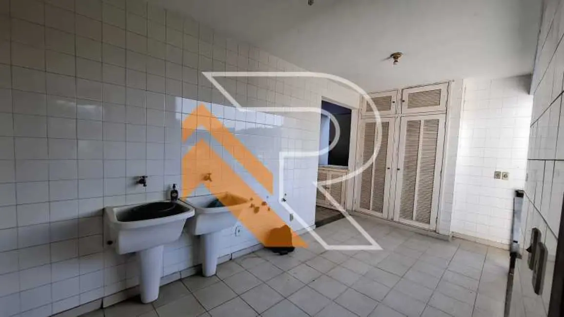 Foto 9 de Casa de Condomínio com 3 quartos à venda, 375m2 em Niteroi - RJ