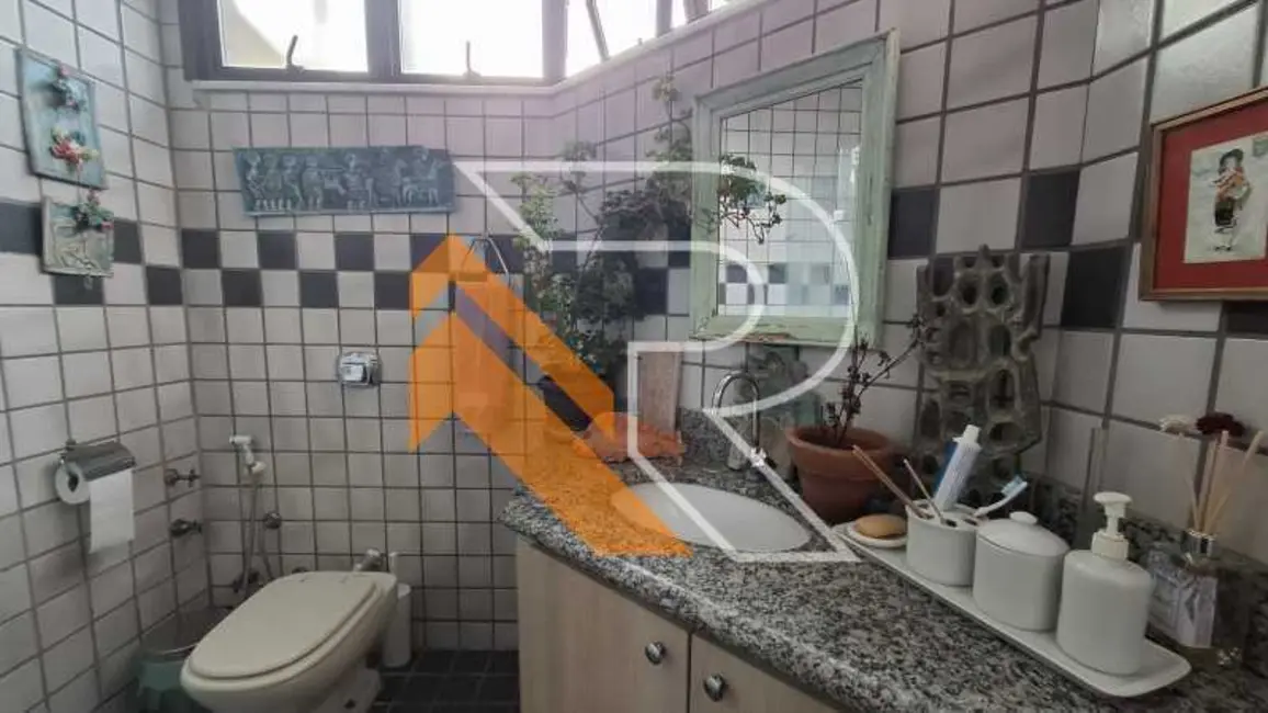 Casa de Condomínio com 4 quartos à venda, 227m2 em Niteroi - RJ - imagem 3 Foto 3 de Casa de Condomínio com 4 quartos à venda, 227m2 em Niteroi - RJ