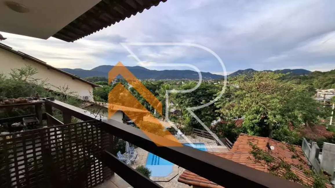Casa de Condomínio com 4 quartos à venda, 227m2 em Niteroi - RJ - imagem 9 Foto 9 de Casa de Condomínio com 4 quartos à venda, 227m2 em Niteroi - RJ