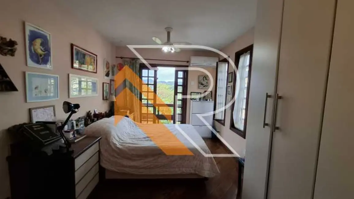 Casa de Condomínio com 4 quartos à venda, 227m2 em Niteroi - RJ - imagem 8 Foto 8 de Casa de Condomínio com 4 quartos à venda, 227m2 em Niteroi - RJ
