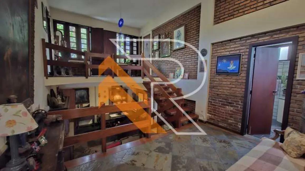 Casa de Condomínio com 4 quartos à venda, 227m2 em Niteroi - RJ - imagem 2 Foto 2 de Casa de Condomínio com 4 quartos à venda, 227m2 em Niteroi - RJ