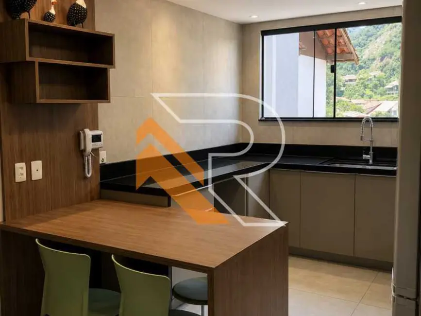 Foto 2 de Casa com 3 quartos à venda e para alugar, 270m2 em Niteroi - RJ
