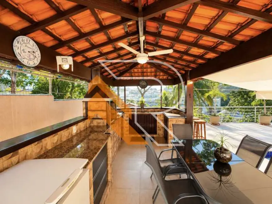 Casa de Condomínio com 4 quartos à venda, 445m2 em Niteroi - RJ - imagem 5 Foto 5 de Casa de Condomínio com 4 quartos à venda, 445m2 em Niteroi - RJ