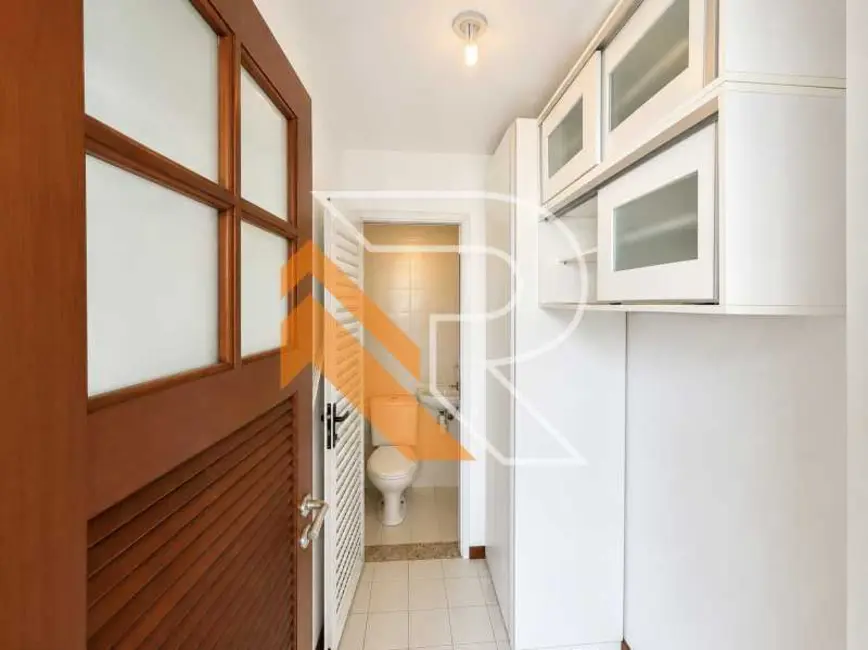 Apartamento com 2 quartos à venda, 160m2 em Niteroi - RJ - imagem 5 Foto 5 de Apartamento com 2 quartos à venda, 160m2 em Niteroi - RJ