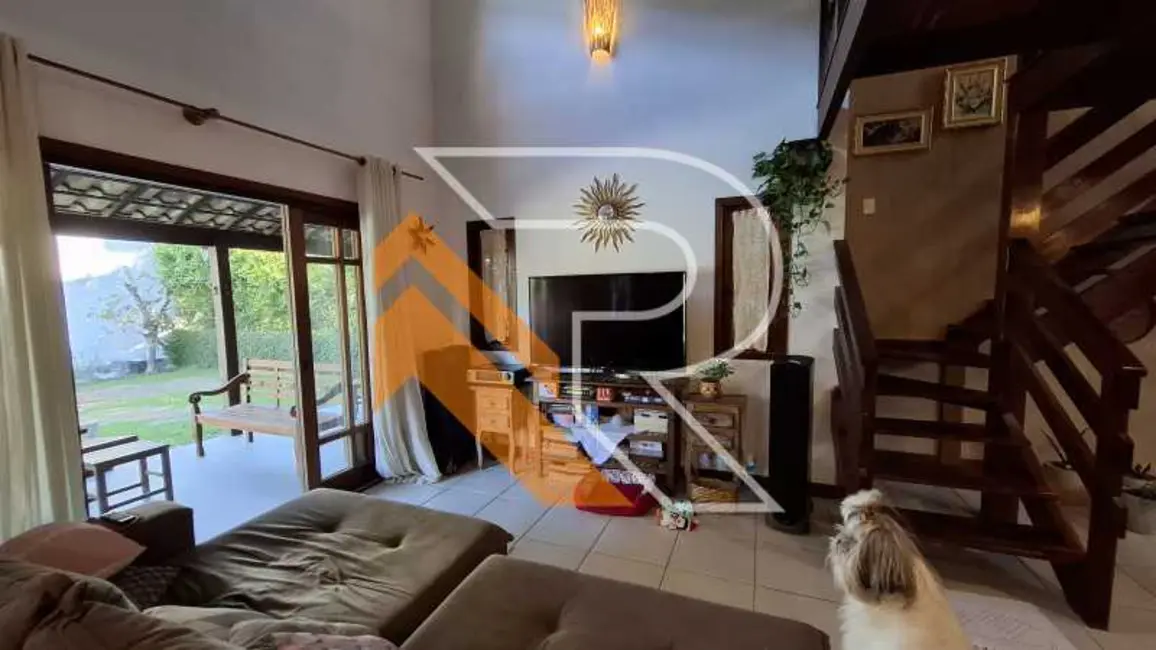 Foto 8 de Casa de Condomínio com 4 quartos à venda, 230m2 em Niteroi - RJ