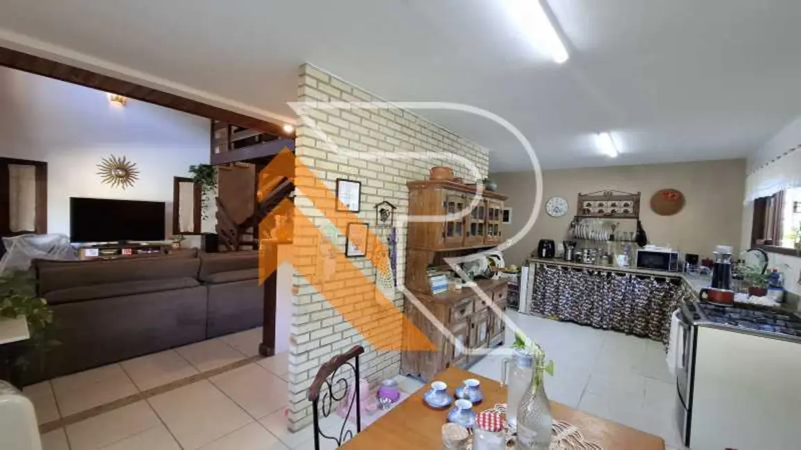 Foto 9 de Casa de Condomínio com 4 quartos à venda, 230m2 em Niteroi - RJ