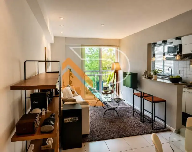 Foto 2 de Apartamento com 1 quarto à venda, 70m2 em Niteroi - RJ