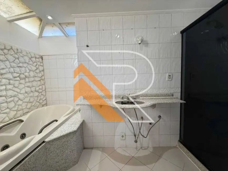 Casa de Condomínio com 7 quartos à venda, 227m2 em Niteroi - RJ - imagem 9 Foto 9 de Casa de Condomínio com 7 quartos à venda, 227m2 em Niteroi - RJ