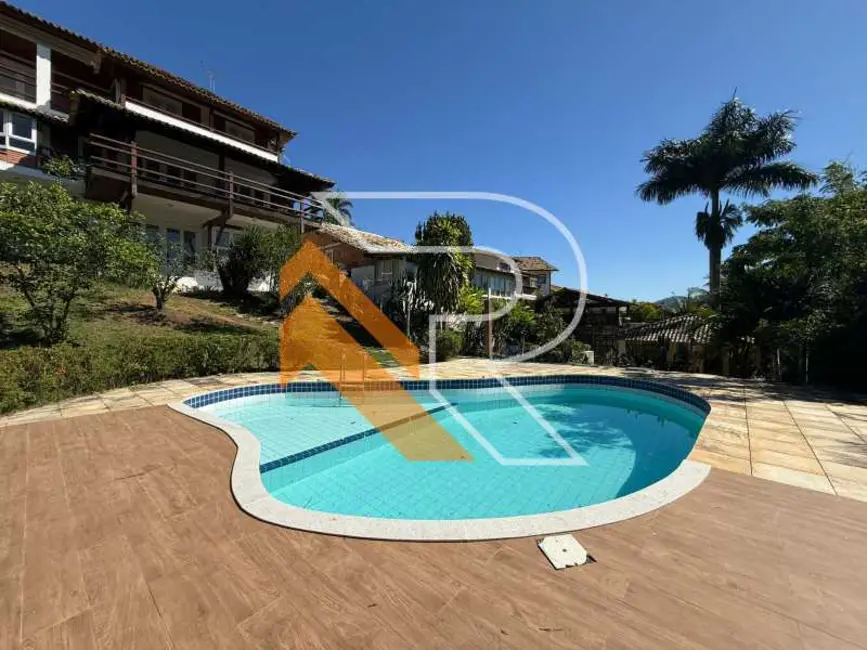 Casa de Condomínio com 7 quartos à venda, 227m2 em Niteroi - RJ - imagem 1 Foto 1 de Casa de Condomínio com 7 quartos à venda, 227m2 em Niteroi - RJ