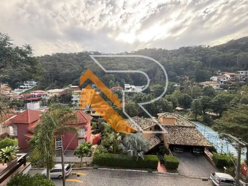 Casa de Condomínio com 3 quartos à venda e para alugar, 327m2 em Niteroi - RJ - imagem 8 Foto 8 de Casa de Condomínio com 3 quartos à venda e para alugar, 327m2 em Niteroi - RJ