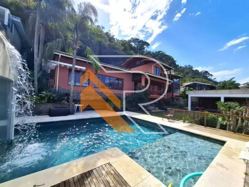 Foto 3 de Casa com 4 quartos à venda e para alugar, 457m2 em Niteroi - RJ