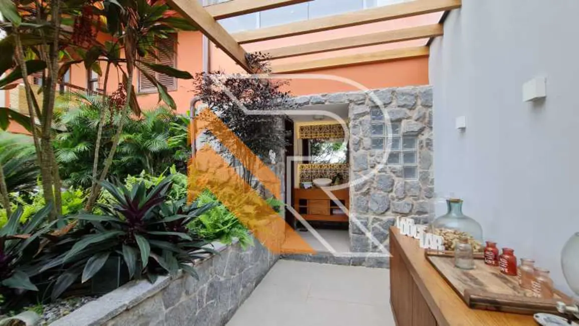 Foto 7 de Casa com 4 quartos à venda e para alugar, 457m2 em Niteroi - RJ