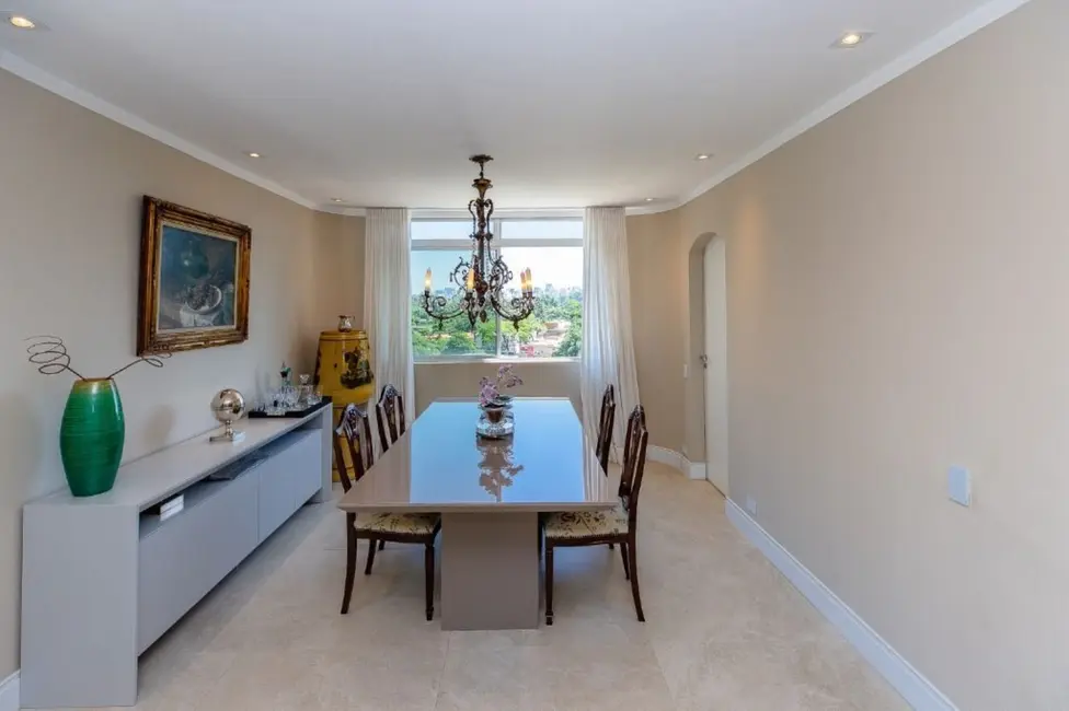 Apartamento com 4 quartos à venda, 185m2 em Moema, São Paulo - SP - imagem 7 Foto 7 de Apartamento com 4 quartos à venda, 185m2 em Moema, São Paulo - SP