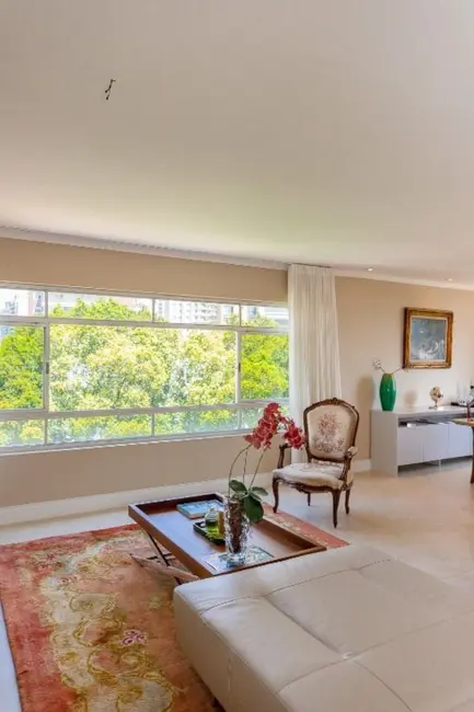 Apartamento com 4 quartos à venda, 185m2 em Moema, São Paulo - SP - imagem 4 Foto 4 de Apartamento com 4 quartos à venda, 185m2 em Moema, São Paulo - SP