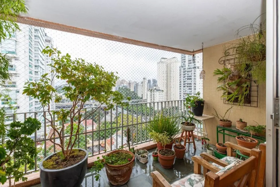 Apartamento com 3 quartos à venda, 200m2 em Campo Belo, São Paulo - SP - imagem 4 Foto 4 de Apartamento com 3 quartos à venda, 200m2 em Campo Belo, São Paulo - SP