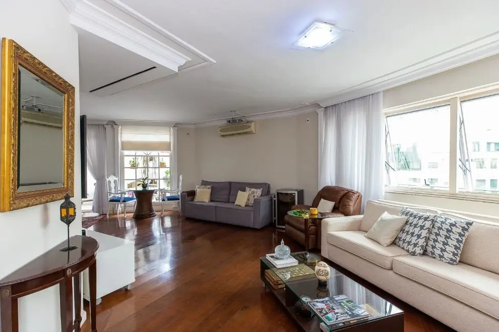 Apartamento com 4 quartos à venda, 202m2 em Moema, São Paulo - SP - imagem 8 Foto 8 de Apartamento com 4 quartos à venda, 202m2 em Moema, São Paulo - SP