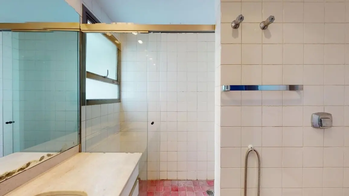 Apartamento com 3 quartos à venda, 149m2 em Moema, São Paulo - SP - imagem 4 Foto 4 de Apartamento com 3 quartos à venda, 149m2 em Moema, São Paulo - SP