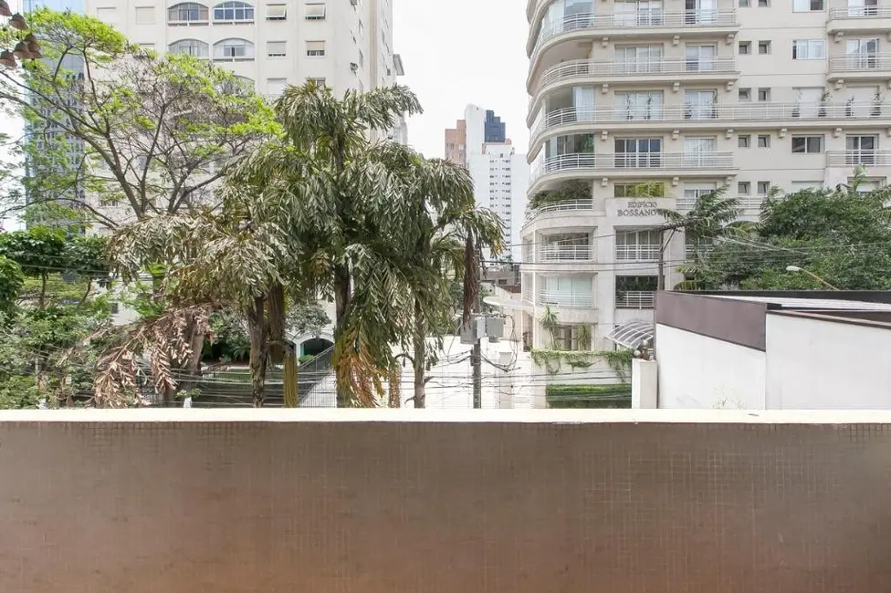 Foto 8 de Apartamento com 3 quartos à venda, 198m2 em Itaim Bibi, São Paulo - SP