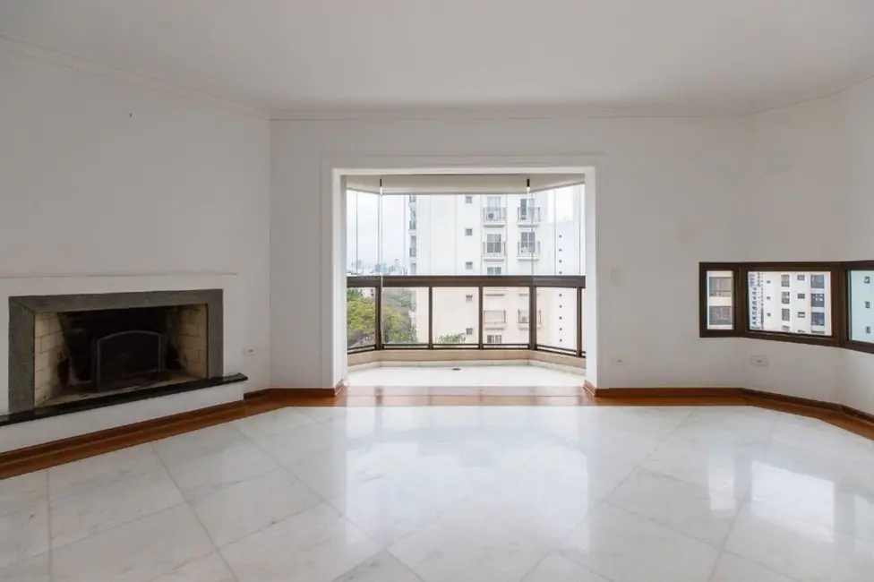 Apartamento com 4 quartos à venda, 172m2 em Moema, São Paulo - SP - imagem 3 Foto 3 de Apartamento com 4 quartos à venda, 172m2 em Moema, São Paulo - SP