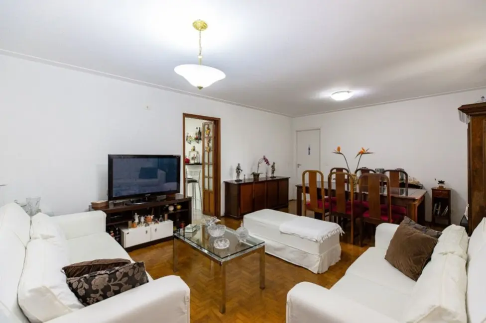 Apartamento com 3 quartos à venda, 105m2 em Moema, São Paulo - SP - imagem 5 Foto 5 de Apartamento com 3 quartos à venda, 105m2 em Moema, São Paulo - SP