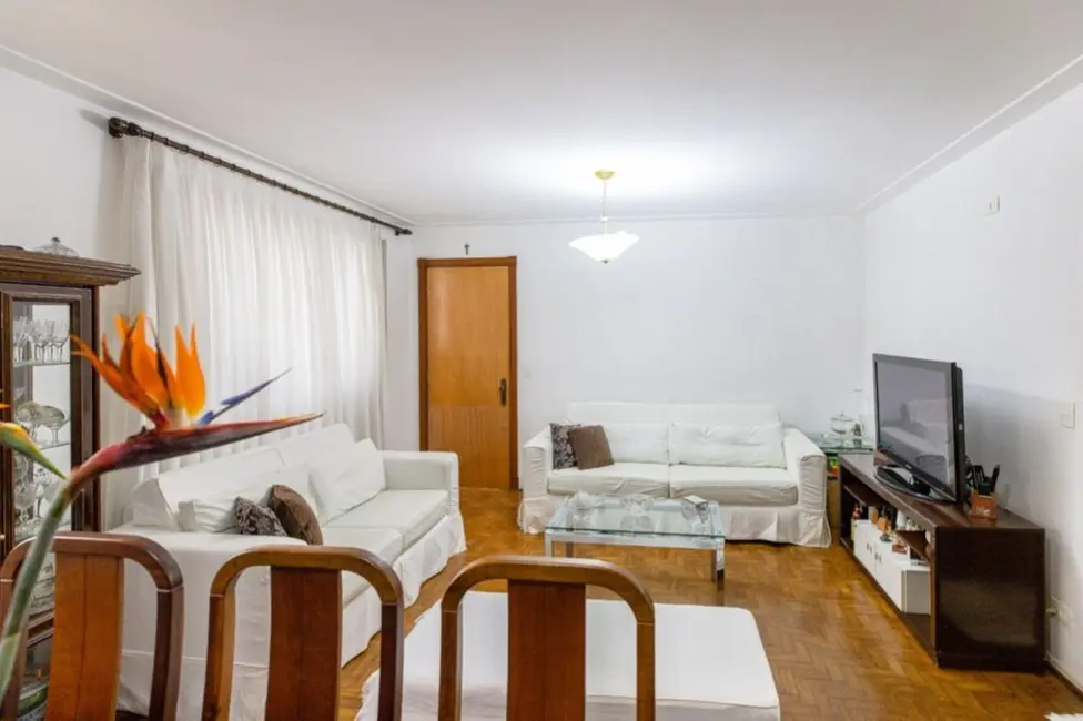 Apartamento com 3 quartos à venda, 105m2 em Moema, São Paulo - SP - imagem 8 Foto 8 de Apartamento com 3 quartos à venda, 105m2 em Moema, São Paulo - SP