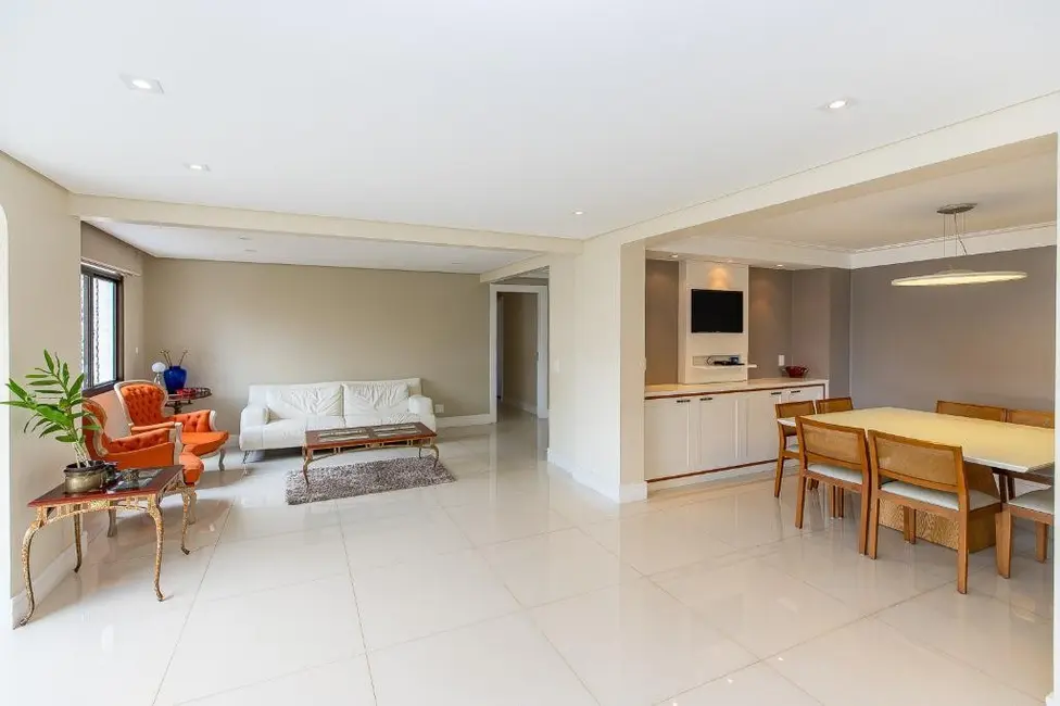 Foto 9 de Apartamento com 4 quartos à venda, 196m2 em Indianópolis, São Paulo - SP