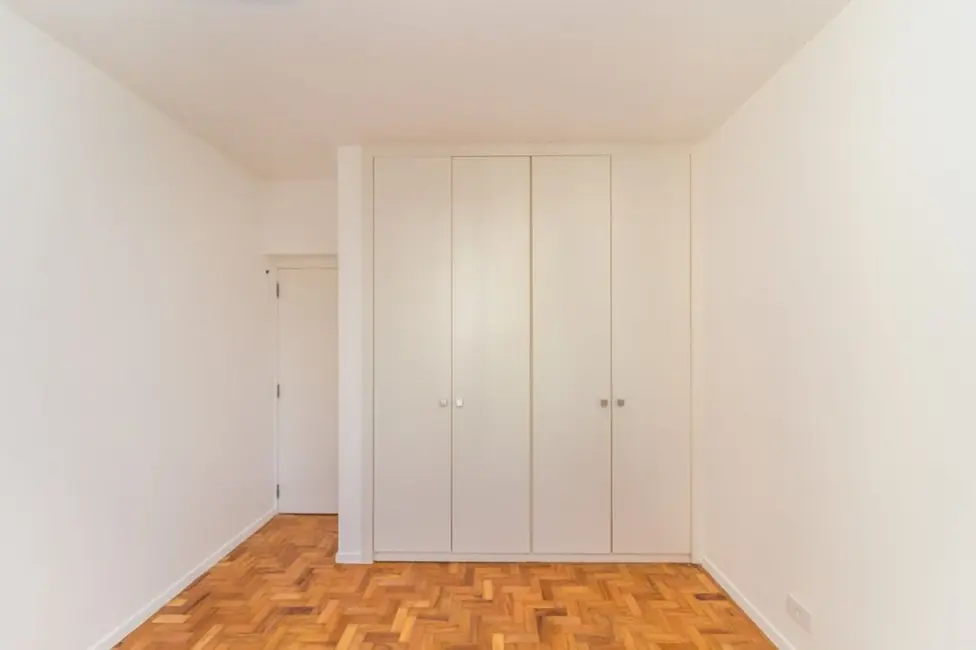 Apartamento com 3 quartos à venda, 102m2 em Moema, São Paulo - SP - imagem 8 Foto 8 de Apartamento com 3 quartos à venda, 102m2 em Moema, São Paulo - SP